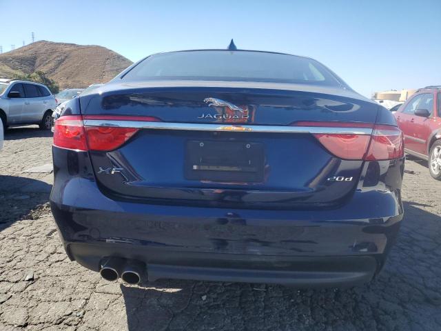 Photo 6 from auction – 2017 JAGUAR XF PREMIUM with VIN SAJBD4BN9HCY46359
