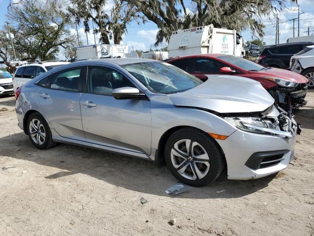 Photo 4 from auction – 2018 HONDA CIVIC LX with VIN 19XFC2F58JE033398