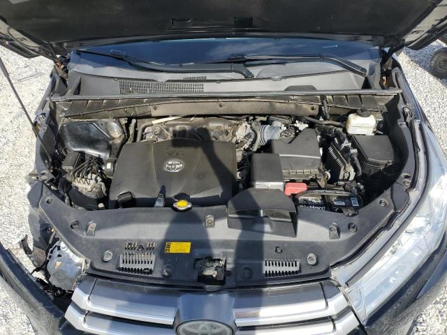 Photo 12 from auction – 2017 TOYOTA HIGHLANDER with VIN 5TDKZRFHXHS206788