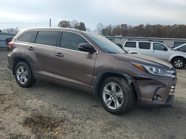 Photo 4 from auction – 2018 TOYOTA HIGHLANDER with VIN 5TDDZRFH4JS826650