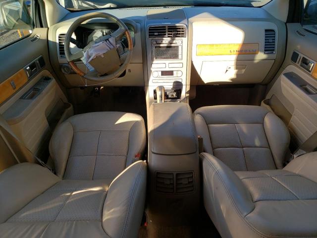 Photo 8 from auction – 2007 LINCOLN MKX with VIN 2LMDU88C87BJ15411