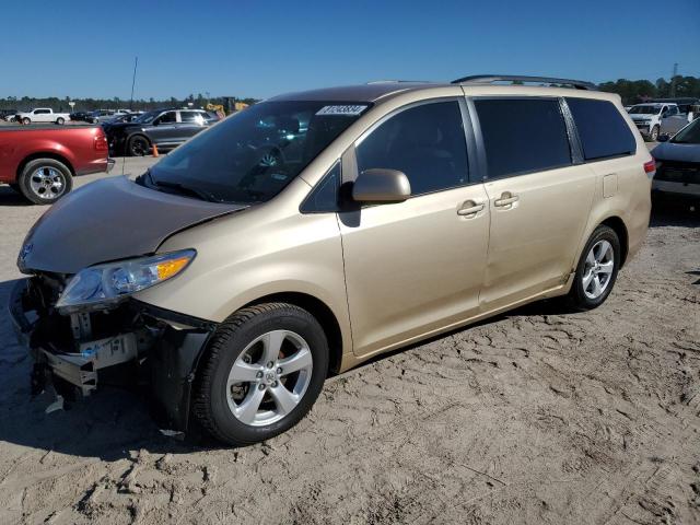 TOYOTA SIENNA LE 2011 with VIN 5TDKK3DC5BS065807 - Photo from auction