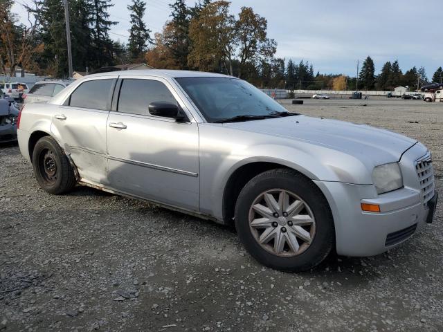 Photo 4 from auction – 2008 CHRYSLER 300 LX with VIN 2C3KA43R88H177124