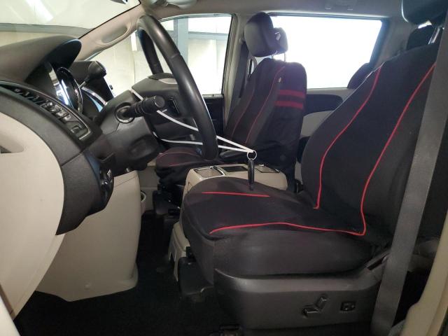 Photo 7 from auction – 2015 CHRYSLER TOWN & COU with VIN 2C4RC1BG2FR588903