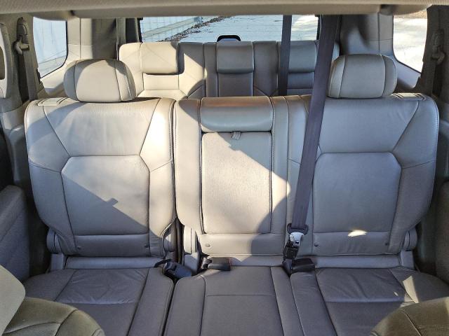 Photo 10 from auction – 2010 HONDA PILOT TOUR with VIN 5FNYF3H93AB018002