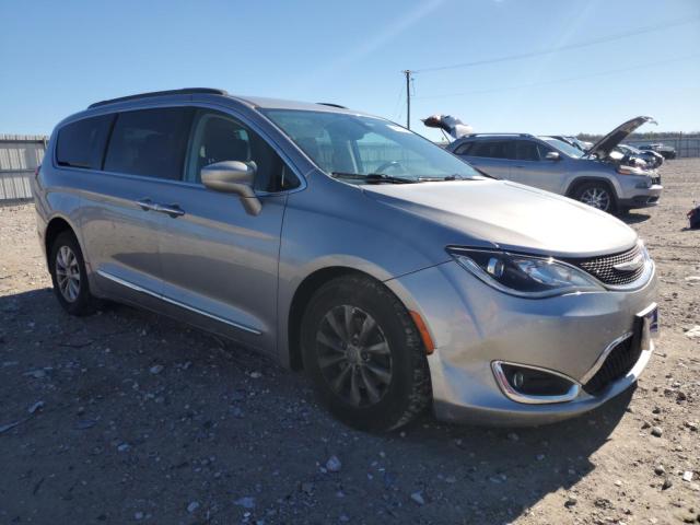 Photo 4 from auction – 2017 CHRYSLER PACIFICA T with VIN 2C4RC1BG1HR703283