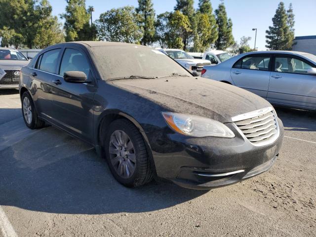 Zdjęcie 4 z aukcji – 2014 CHRYSLER 200 LX z VIN 1C3CCBAB3EN122642