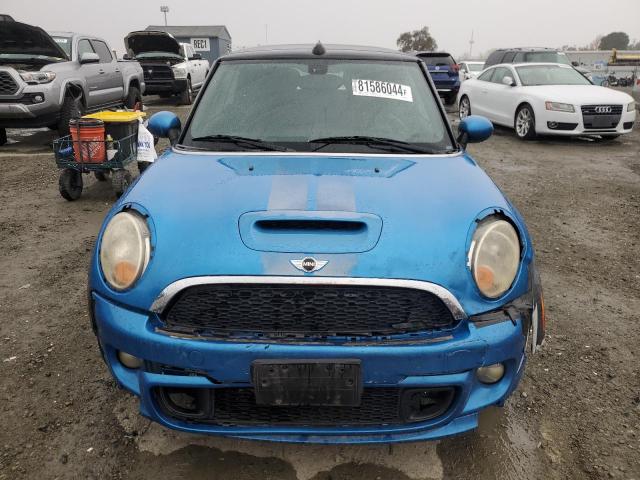 Photo 5 from auction – 2011 MINI COOPER S with VIN WMWZP3C52BTX82943