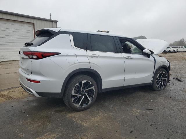Photo 3 from auction – 2024 MITSUBISHI OUTLANDER with VIN JA4J3VA89RZ040870