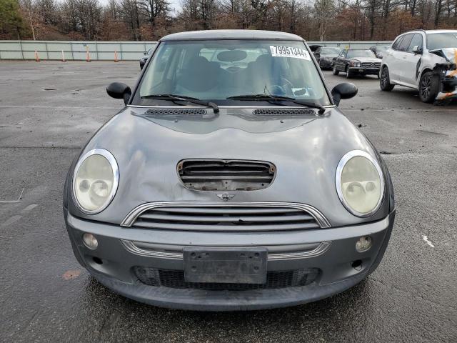 Photo 5 from auction – 2003 MINI COOPER S with VIN WMWRE33403TD68819