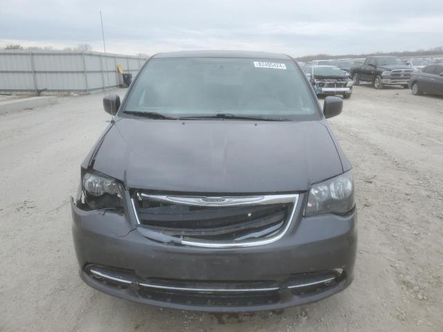Photo 5 from auction – 2015 CHRYSLER TOWN & COU with VIN 2C4RC1HG4FR755673