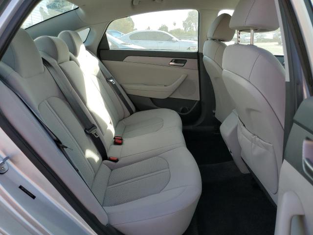 Photo 10 from auction – 2018 HYUNDAI SONATA SE with VIN 5NPE24AF4JH685652