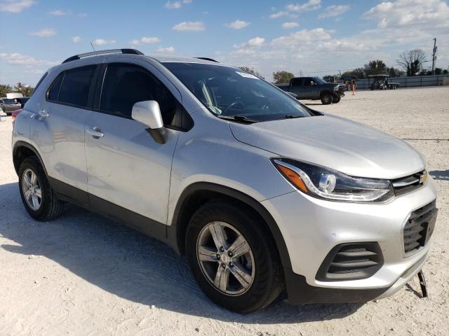 Photo 4 from auction – 2021 CHEVROLET TRAX 1LT with VIN KL7CJLSB5MB317449