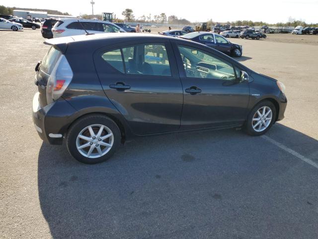 Photo 3 from auction – 2013 TOYOTA PRIUS C with VIN JTDKDTB34D1034187