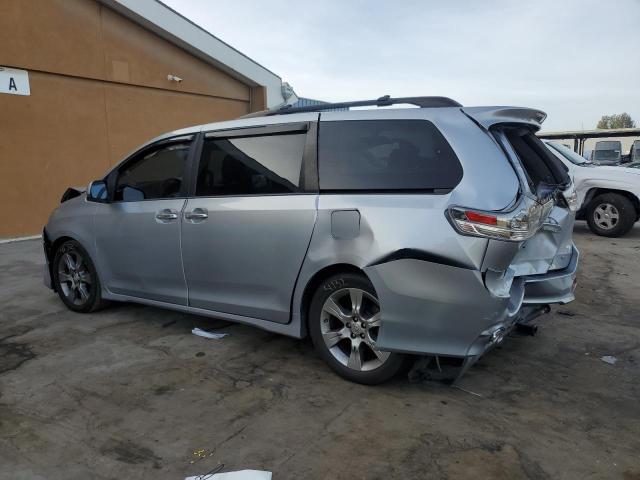 Photo 2 from auction – 2015 TOYOTA SIENNA SPO with VIN 5TDXK3DC7FS535525