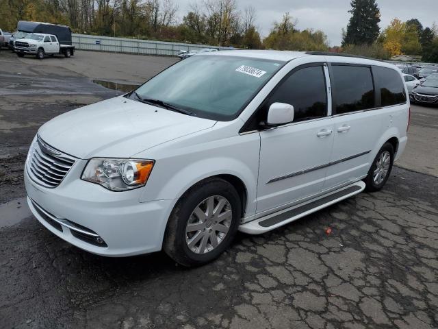 Photo 1 from auction – 2016 CHRYSLER TOWN & COU with VIN 2C4RC1BG0GR157431
