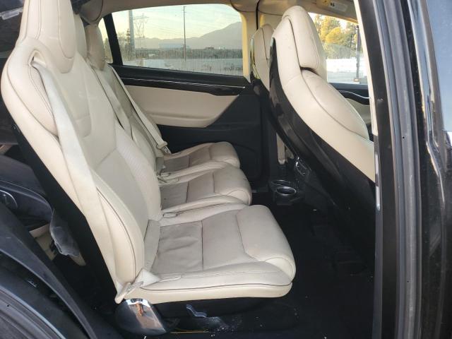 Photo 11 from auction – 2016 TESLA MODEL X with VIN 5YJXCAE21GF015107