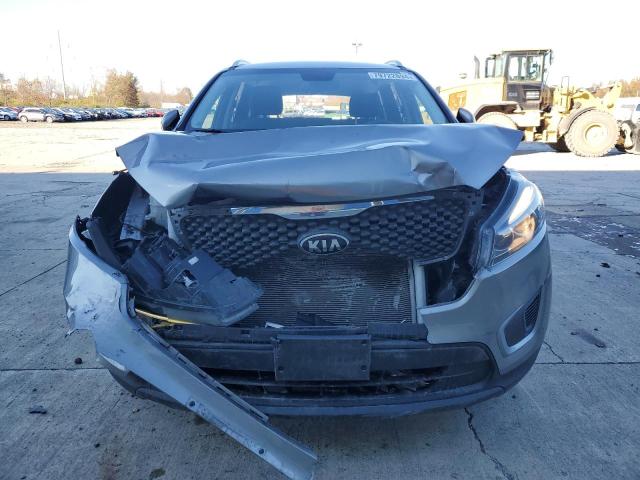 Photo 5 from auction – 2017 KIA SORENTO LX with VIN 5XYPGDA37HG296232