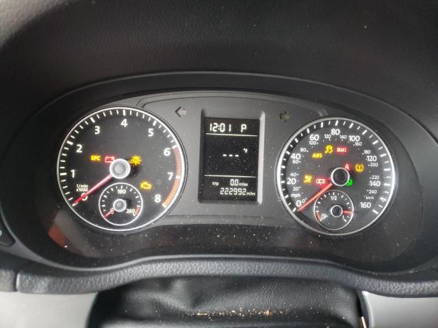 Photo 9 from auction – 2013 VOLKSWAGEN PASSAT S with VIN 1VWAP7A36DC137916