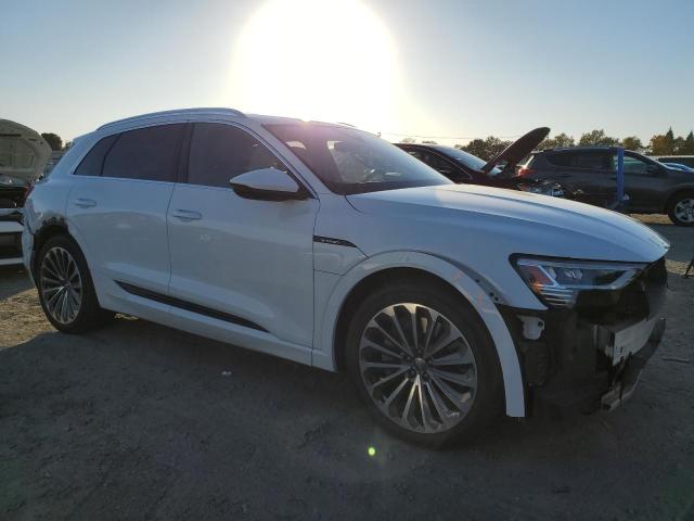 Photo 4 from auction – 2019 AUDI E-TRON PRE with VIN WA1VABGE9KB025139
