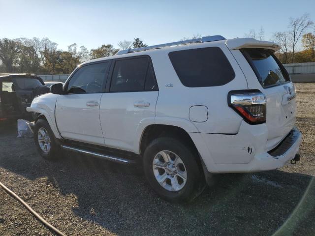 Photo 2 from auction – 2016 TOYOTA 4RUNNER SR with VIN JTEBU5JR8G5383203