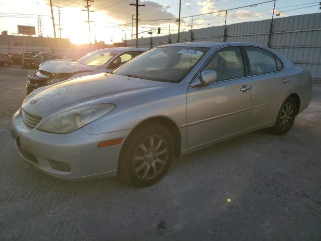 LEXUS ES 300 2002 with VIN JTHBF30G420054649 - Photo from auction