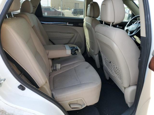 Photo 10 from auction – 2015 KIA SORENTO LX with VIN 5XYKT3A69FG575706