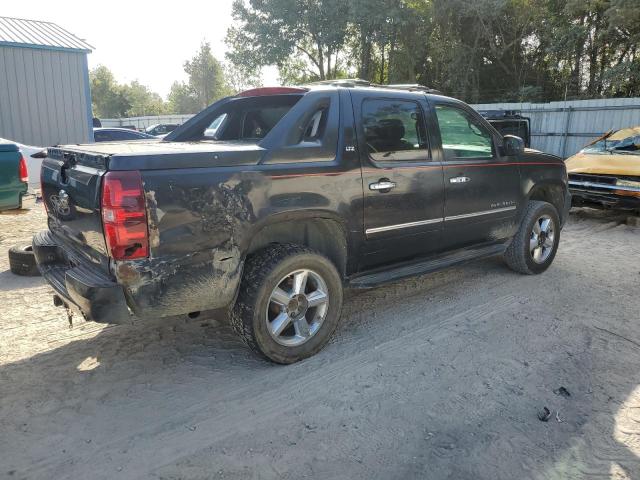 Photo 3 from auction – 2012 CHEVROLET AVALANCHE with VIN 3GNMCGE08CG257439