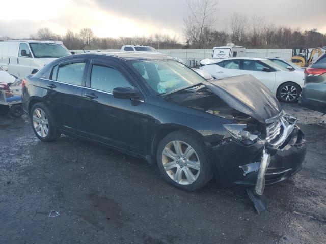 Photo 4 from auction – 2013 CHRYSLER 200 LX with VIN 1C3CCBAB0DN735848