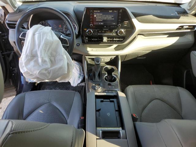 Photo 8 from auction – 2022 TOYOTA HIGHLANDER with VIN 5TDDZRBH4NS213648