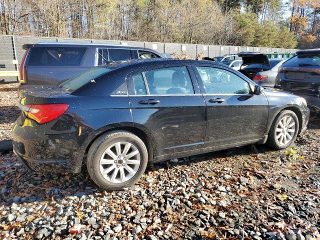 Photo 3 from auction – 2013 CHRYSLER 200 TOURIN with VIN 1C3CCBBG8DN532166