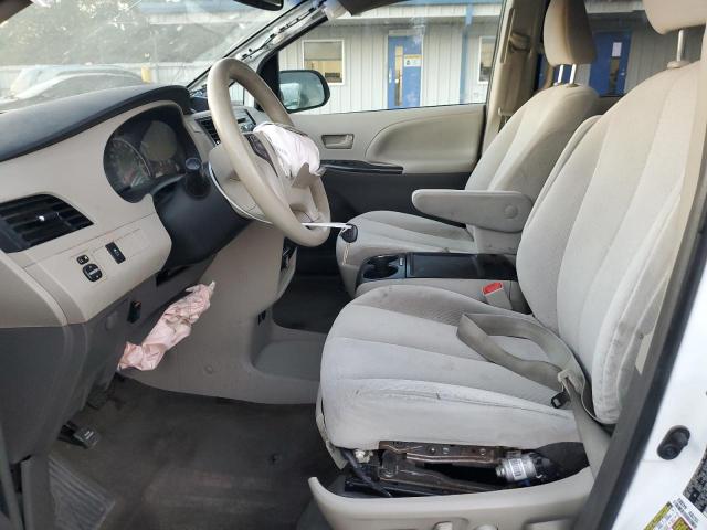 Photo 7 from auction – 2014 TOYOTA SIENNA LE with VIN 5TDKK3DC9ES442756