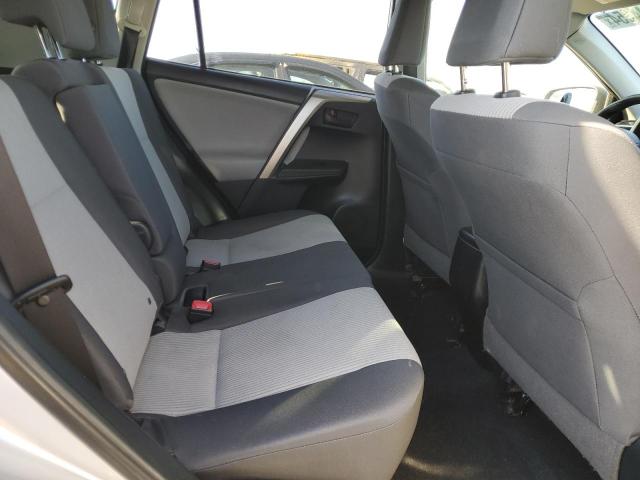 Photo 11 from auction – 2015 TOYOTA RAV4 LE with VIN JTMBFREV0FD143757