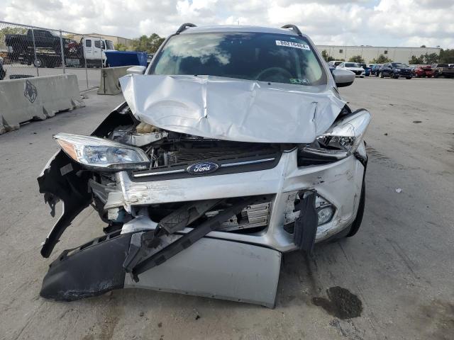 Photo 5 from auction – 2016 FORD ESCAPE SE with VIN 1FMCU9GX3GUB65399