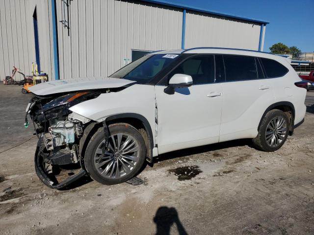 Photo 1 from auction – 2022 TOYOTA HIGHLANDER with VIN 5TDFZRAHXNS103035