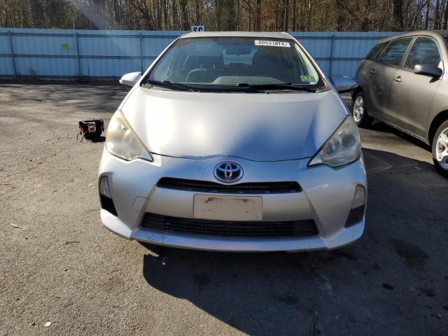 Photo 5 from auction – 2012 TOYOTA PRIUS C with VIN JTDKDTB32C1001400