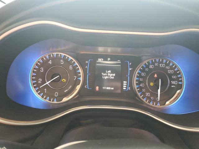 Photo 9 from auction – 2015 CHRYSLER 200 LIMITE with VIN 1C3CCCAB2FN697953