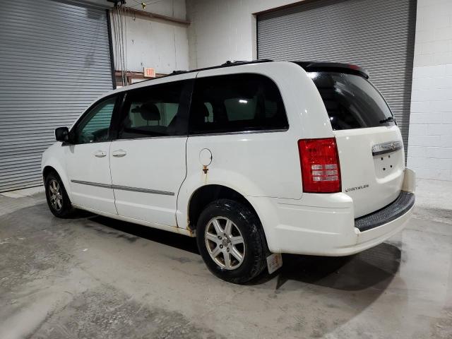 Photo 2 from auction – 2010 CHRYSLER TOWN & COU with VIN 2A4RR5D11AR266495