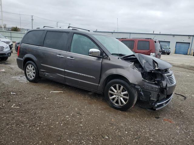 Photo 4 from auction – 2015 CHRYSLER TOWN & COU with VIN 2C4RC1GG6FR754946