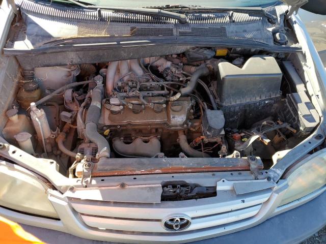 Photo 11 from auction – 2002 TOYOTA SIENNA CE with VIN 4T3ZF19C02U441411