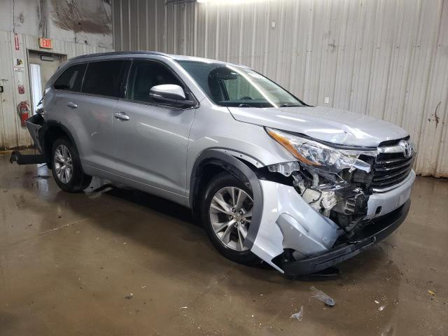Photo 4 from auction – 2015 TOYOTA HIGHLANDER with VIN 5TDJKRFH1FS086506