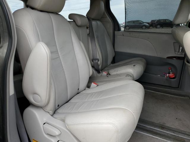 Photo 11 from auction – 2011 TOYOTA SIENNA XLE with VIN 5TDYK3DC7BS077550