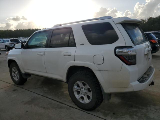 Photo 2 from auction – 2018 TOYOTA 4RUNNER SR with VIN JTEBU5JR6J5575551