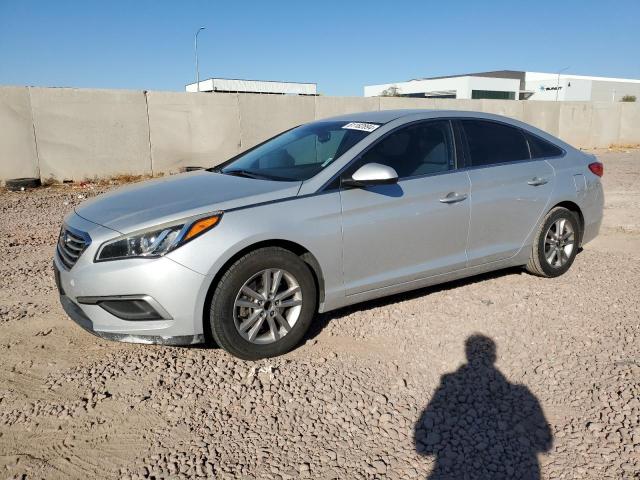 HYUNDAI SONATA SE 2016 with VIN 5NPE24AF1GH357016 - Photo from auction