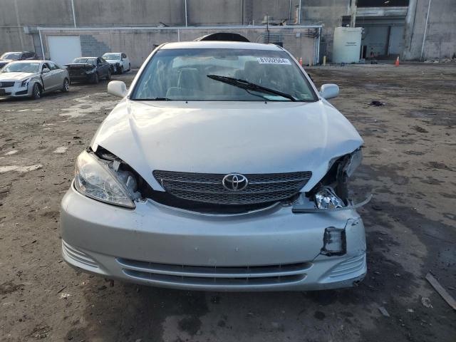 Photo 5 from auction – 2004 TOYOTA CAMRY LE with VIN 4T1BE32K14U846450
