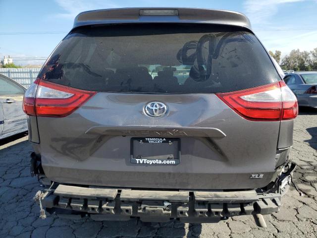 Photo 6 from auction – 2015 TOYOTA SIENNA XLE with VIN 5TDYK3DC8FS643446