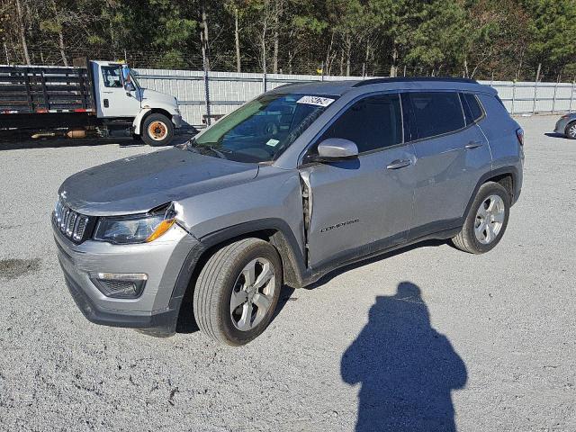 JEEP COMPASS LA 2020 with VIN 3C4NJCBB1LT198954 - Photo from auction