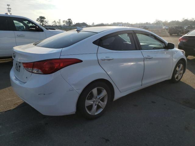 Photo 3 from auction – 2012 HYUNDAI ELANTRA GL with VIN 5NPDH4AE2CH149495