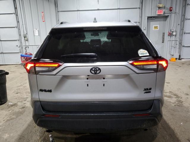 Photo 6 from auction – 2021 TOYOTA RAV4 XLE with VIN 2T3P1RFV3MC165076