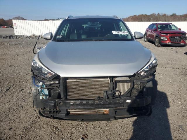 Photo 5 from auction – 2016 HYUNDAI TUCSON LIM with VIN KM8J3CA29GU171602